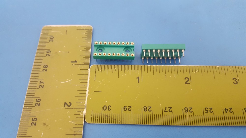 4 Pcs, IC SOCKET, 18 PIN DIP SOCKET, ELECTRONIC MOLDING CORP, EMC, 10318-01-445