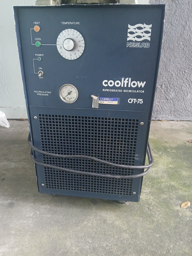 NESLab Cool Flow Laboratory Recirculating Water Chiller CFT-75 PD-1 Pump