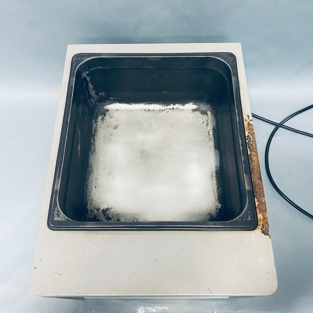 VWR Heated Water Bath Model 1235PC 14 L Capacity
