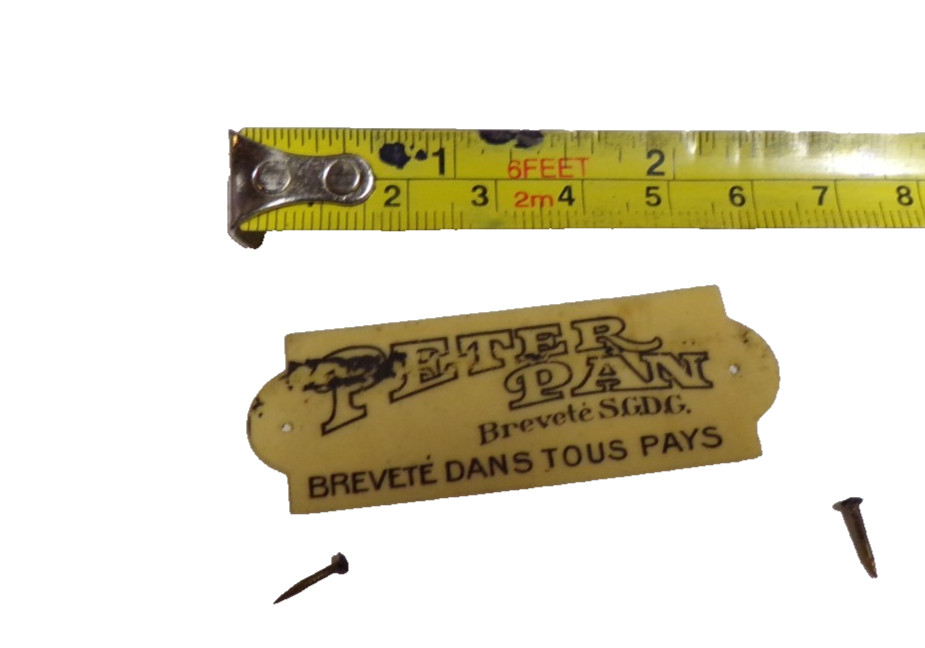 1920's PETER PAN PORTABLE DISC PHONOGRAPH COOL CELLULOID TAG
