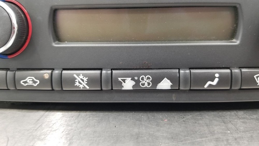 08 CHEVY CORVETTE C6 TEMPERATURE HVAC CLIMATE CONTROL 15858813