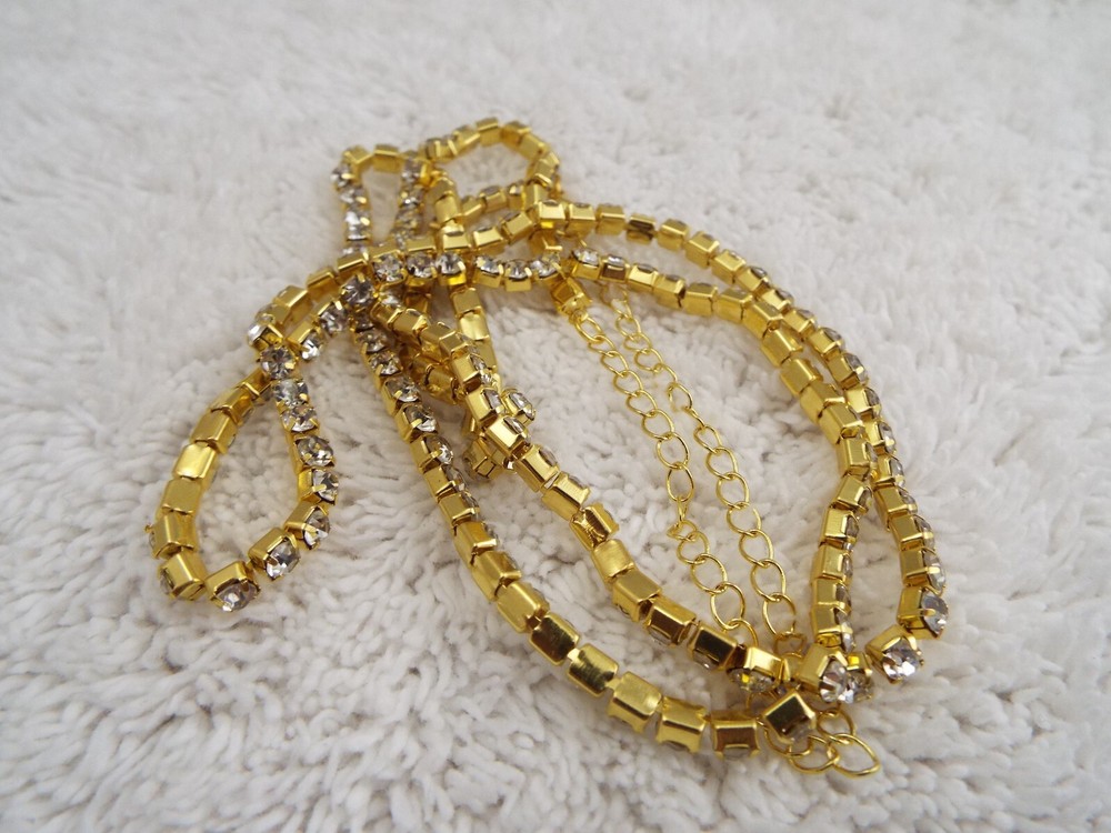 Goldtone Rhinestone Chain Necklace (B46)
