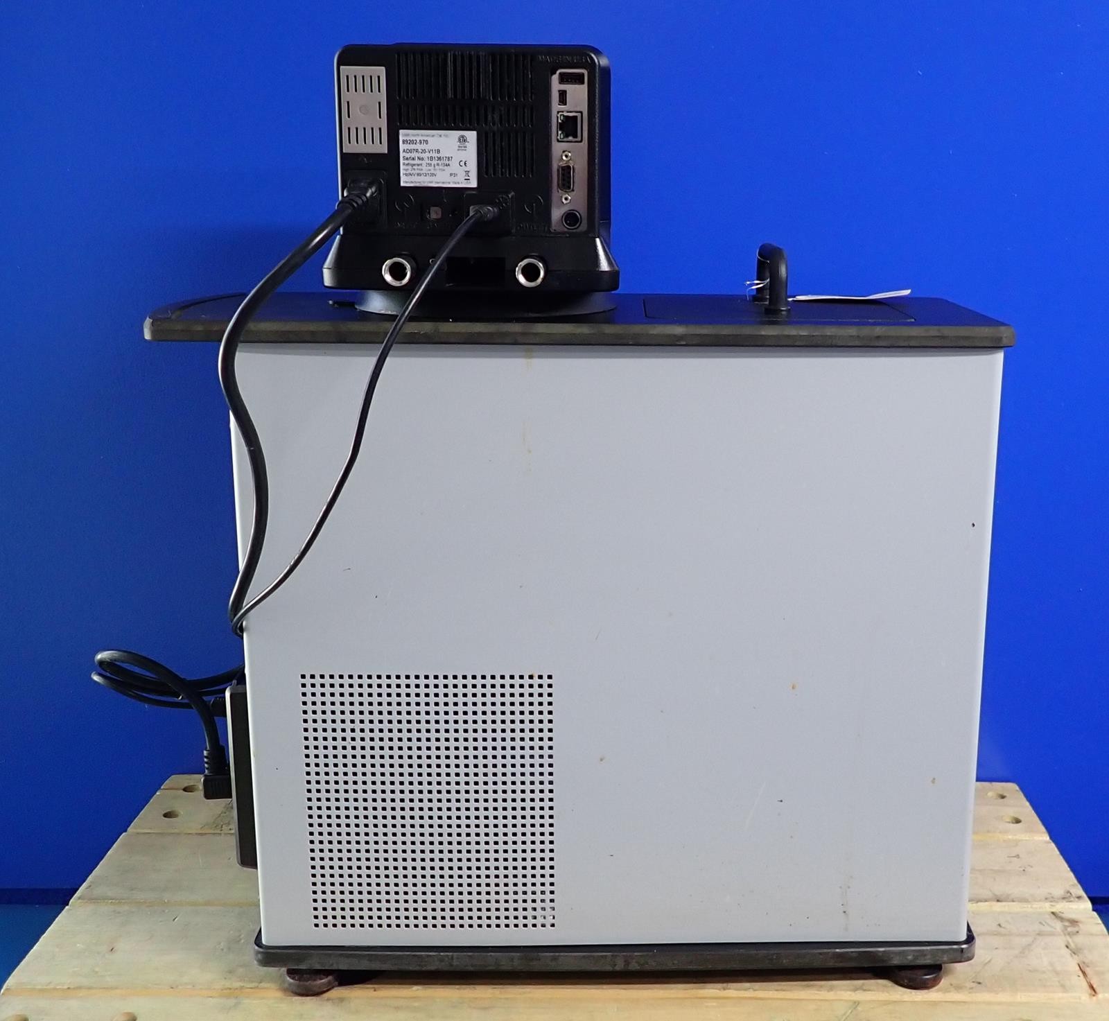 VWR AD07R-20-V11B Heated / Refrigerated Circulator, 7L w/ Lid | 89202-970