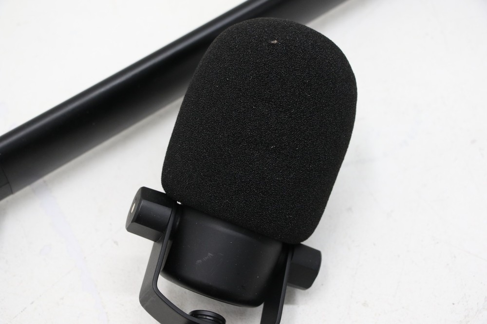 Rode PodMic Cardioid Dynamic Podcast Streaming Microphone