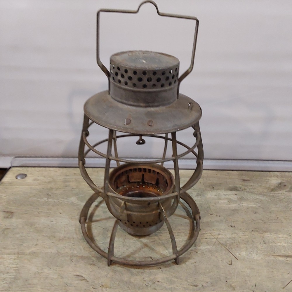 Dietz 39 Steel Clad Lantern - Frame and Ventilator - Surface Rust inside