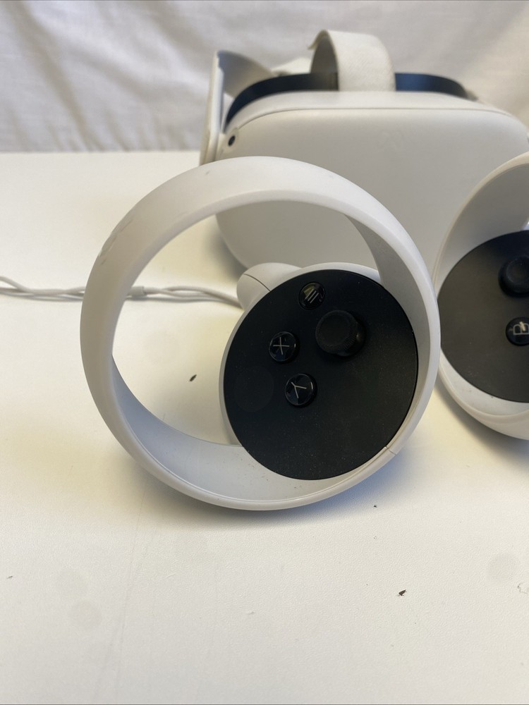 Meta Oculus Quest 2 128GB Standalone VR Headset W Controllers - White