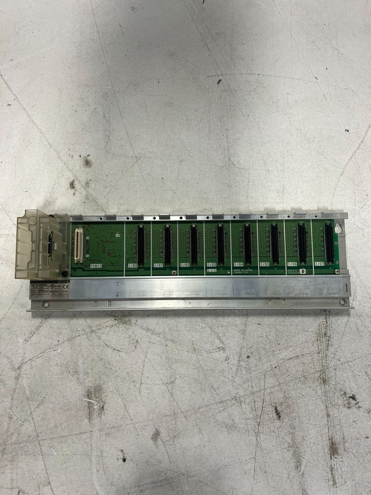 MITSUBISHI Q68B PROGRAMMABLE LOGIC CONTROLS USED