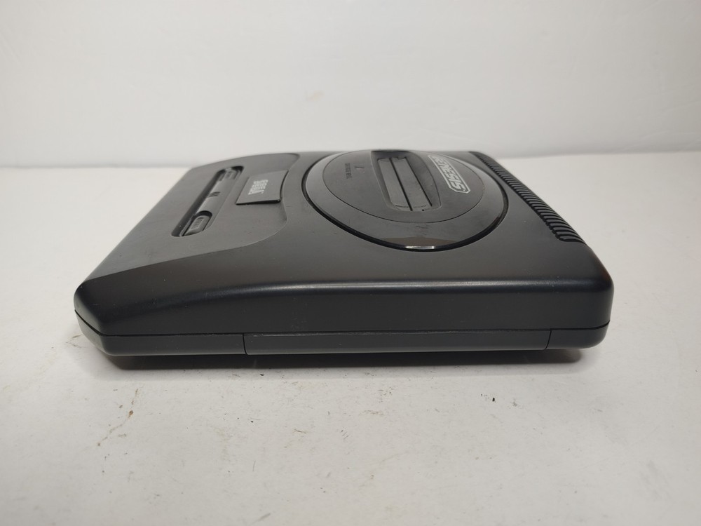 SEGA Genesis Model 2 Console Bundle w/ Controller, Power & AV Cables + Sonic 2