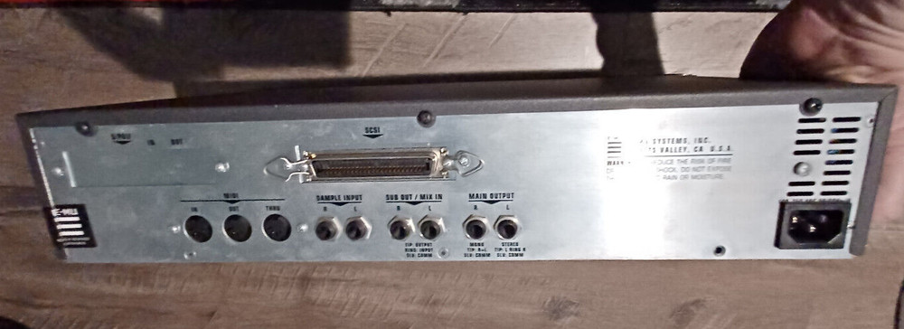E-MU ESI-32 Rackmount 32-Voice Digital Sampler - Excellent Condition! NICE!!
