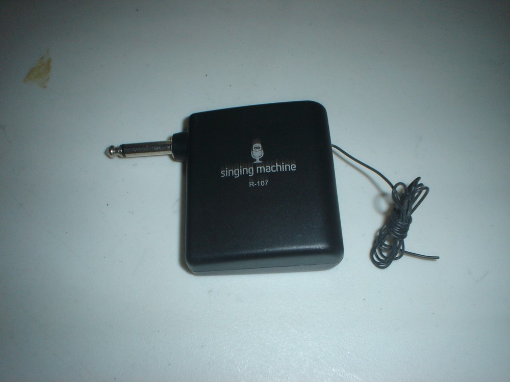 Singing Machine R-107 Microphone Wireless Remote Receiver VGUC