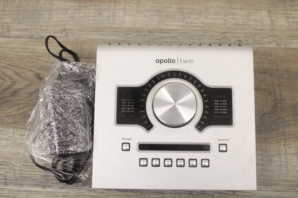 Universal Audio Apollo Twin UAD SOLO CORE Thunderbolt USB Audio Interface