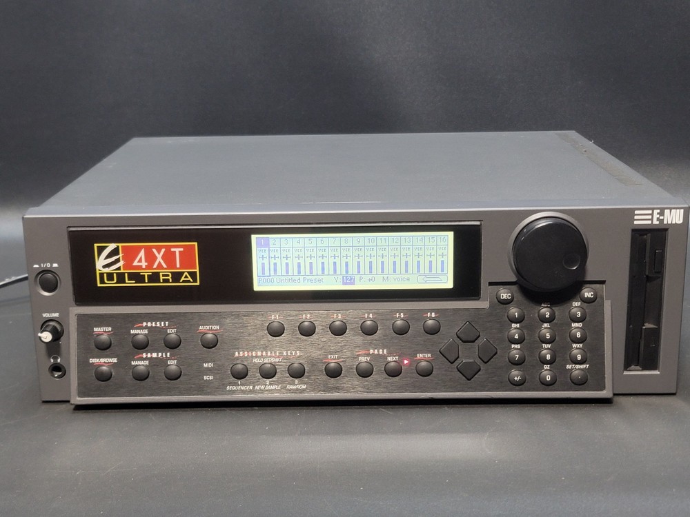 E-MU E4XT Ultra Rack Sampler Synth Model 6840