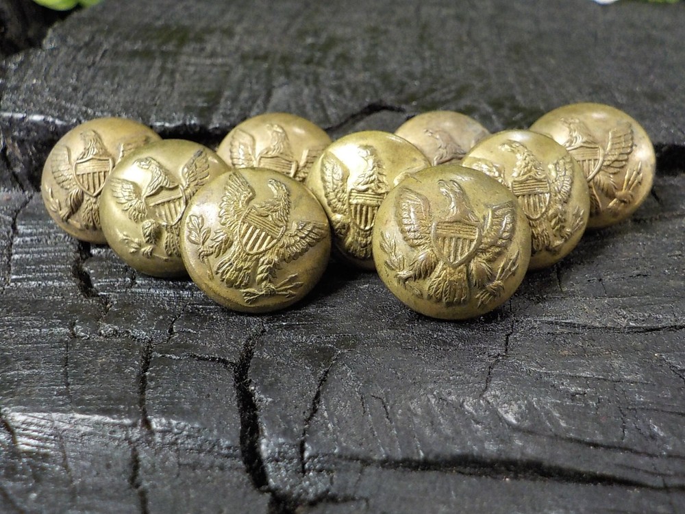 Old Rare Vintage Antique Civil War Relic Eagle Cuff Button with Free Button Case