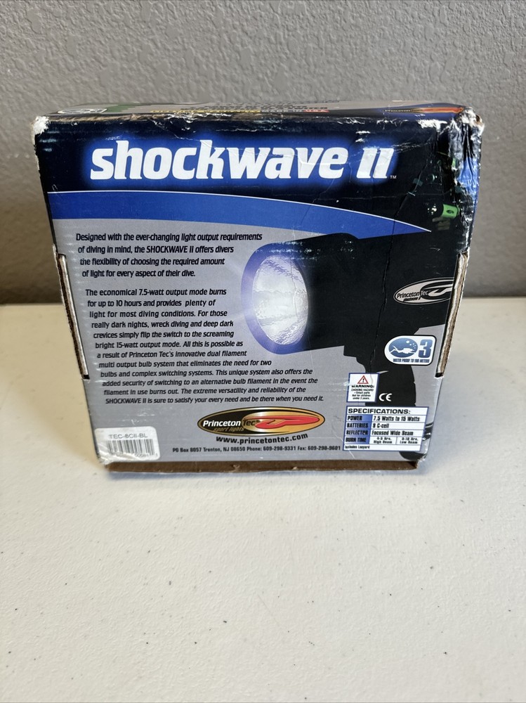 Waterproof Divers Flashlight Princeton Tec Shockwave II Blue Dive Light