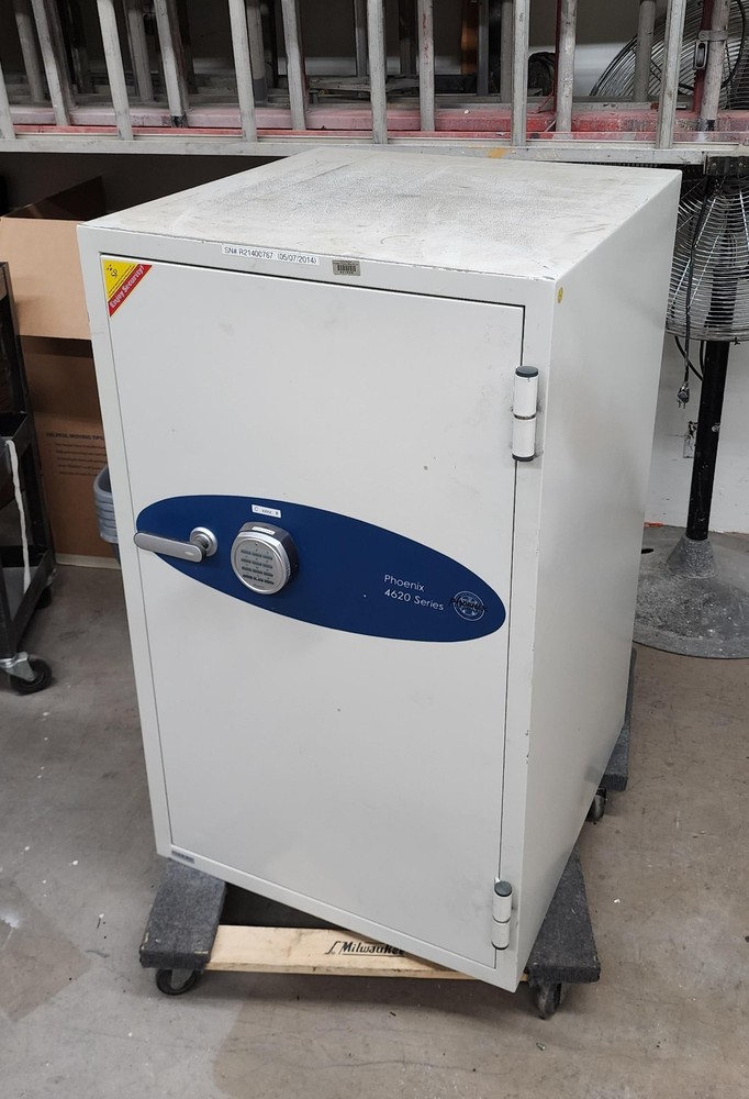 PHOENIX SAFE Data Commander 4620 Series Media Safe