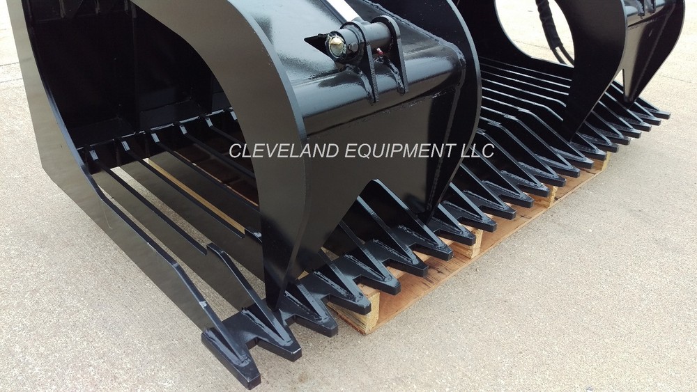 72" EXTREME-DUTY SKELETON ROCK GRAPPLE ATTACHMENT John Deere Skid-Steer Loader