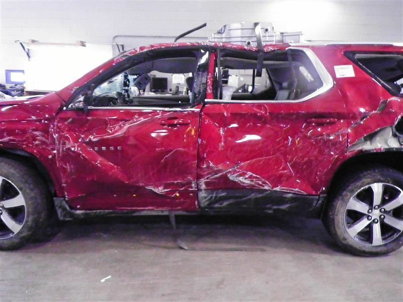 TRAVERSE 2018 Camera/Projector 1080647