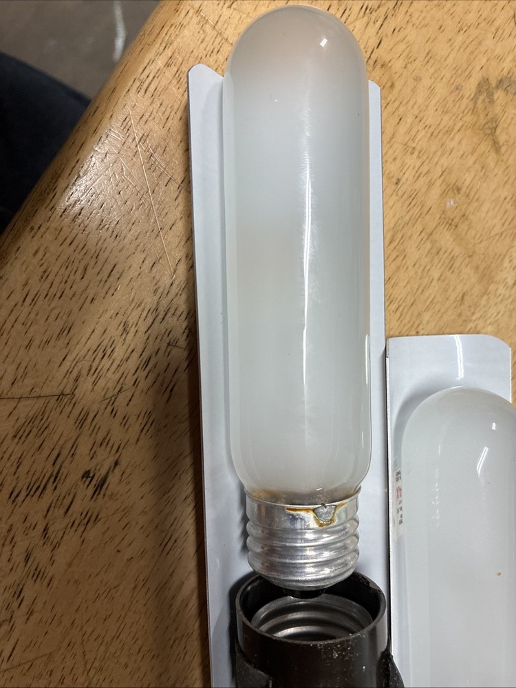 Vintage Cabinet 40w Max Double Light TESTED WORKS 9" Model E