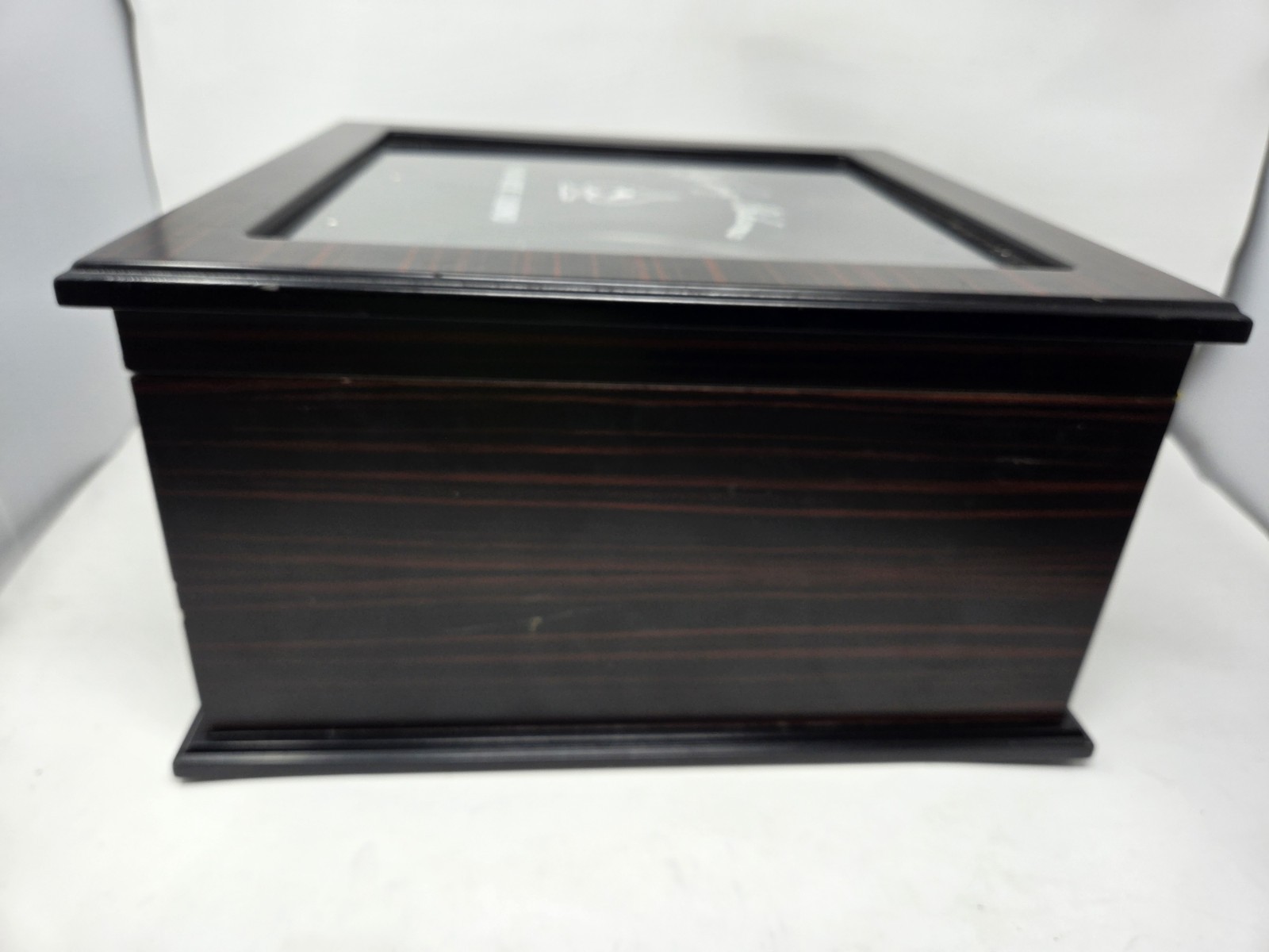 Tommy Bahama Paradise Casino Portable Roulette Wheel