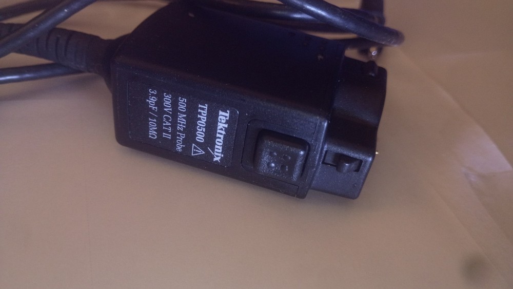 Tektronix  Passive Probe. TPP0500