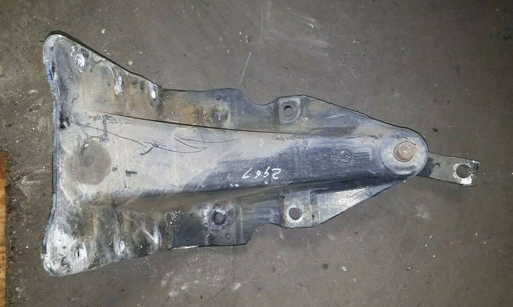 KENWORTH T2000 LEAF SPRING HANGER A85-1200-1