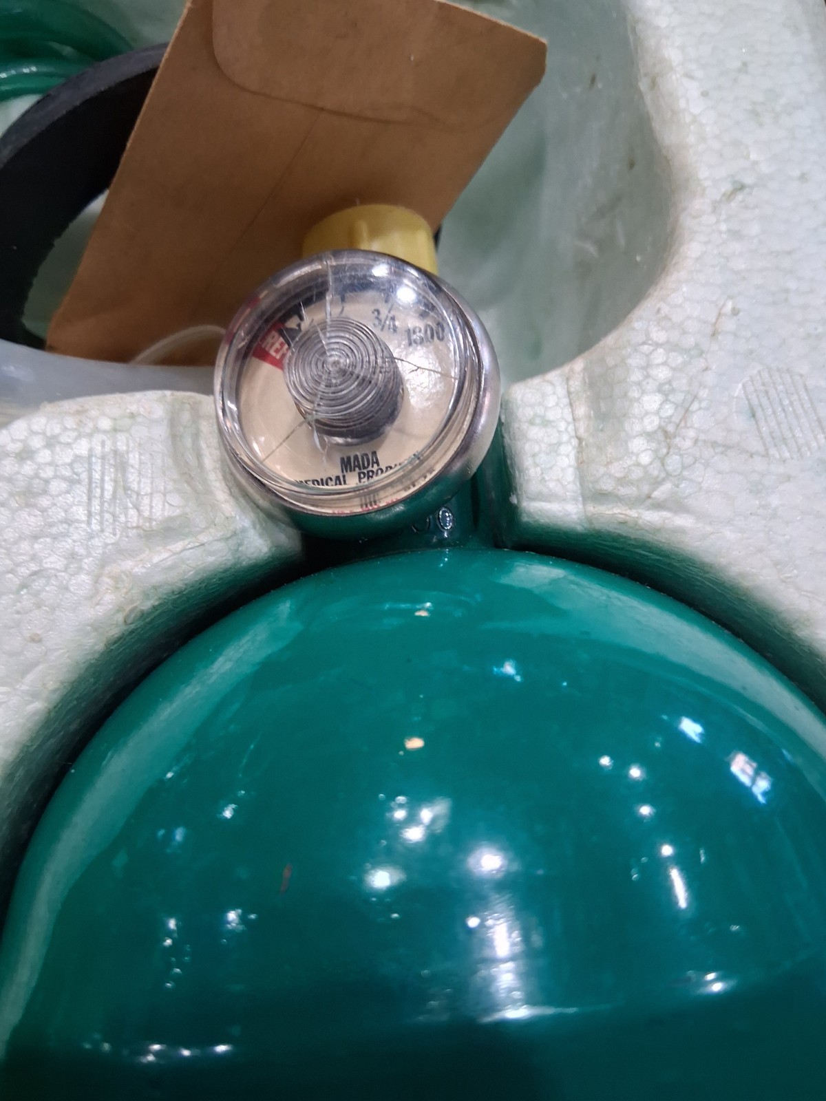 MADA Medical Portable Oxygen Kit Dual Cylinder Regulator Case