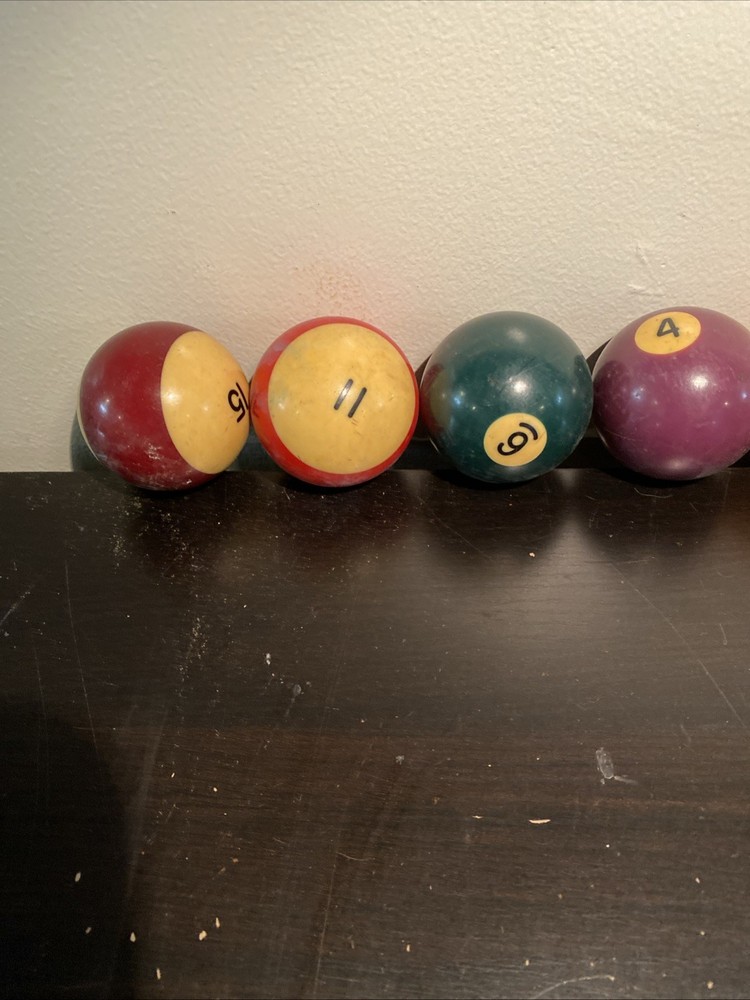 Full Set Pool Billiard Balls With Chalk