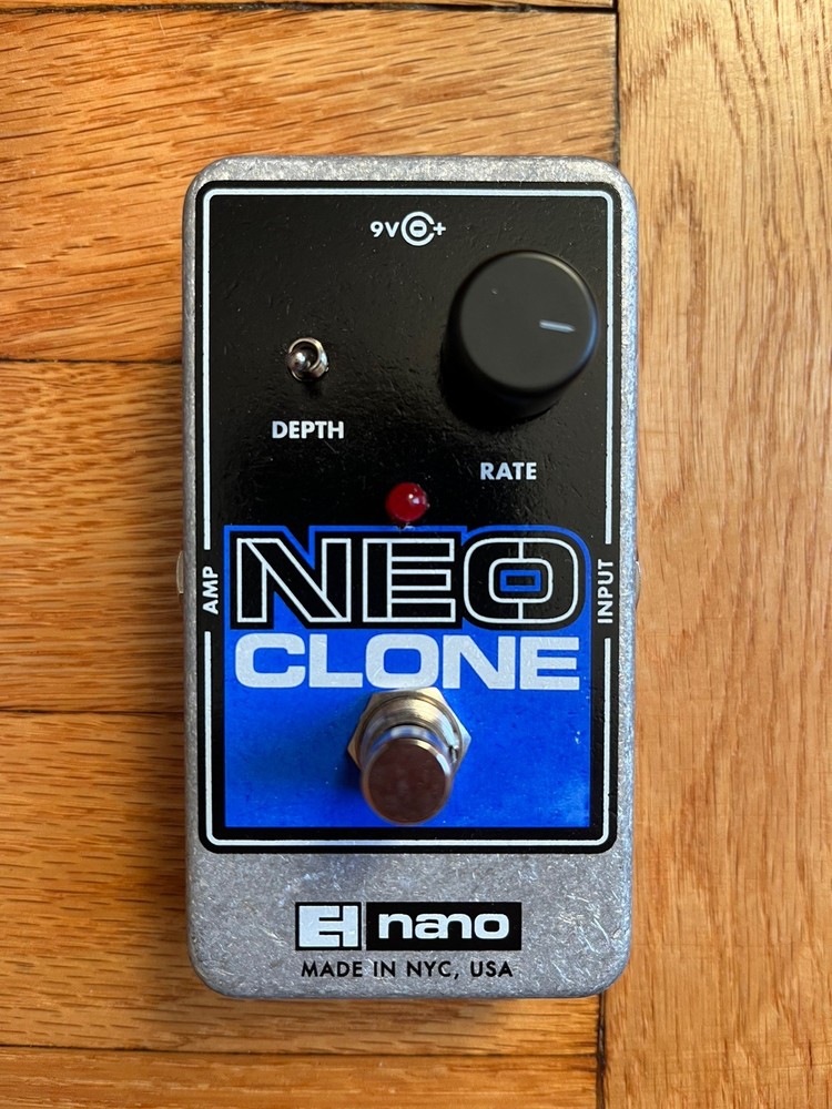 Electro-Harmonix Neo Clone Chorus Guitar Effect Pedal