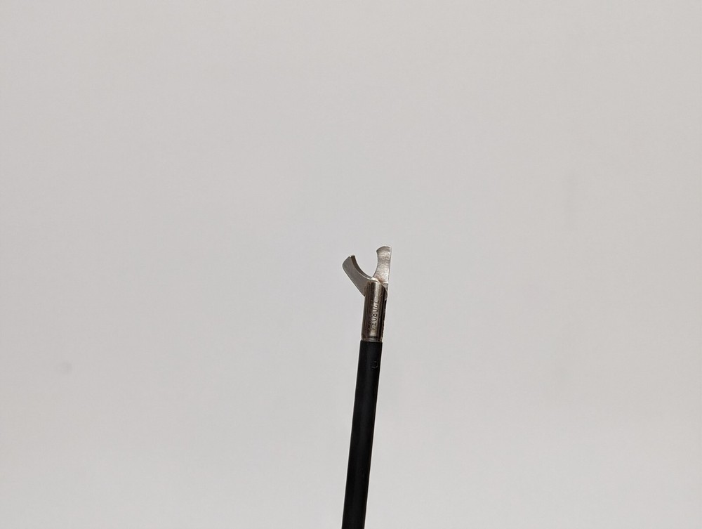 DYONICS 7208034 Forceps (USED).