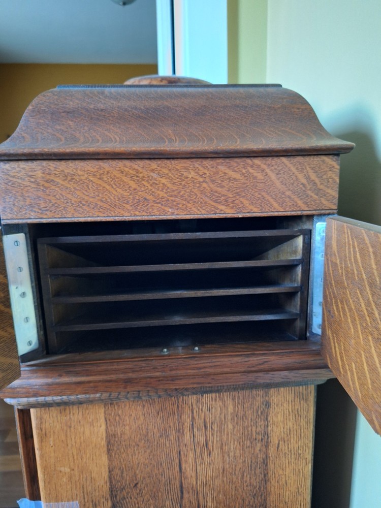 Victrola Talking Machine Phonograph Record Player with Stand