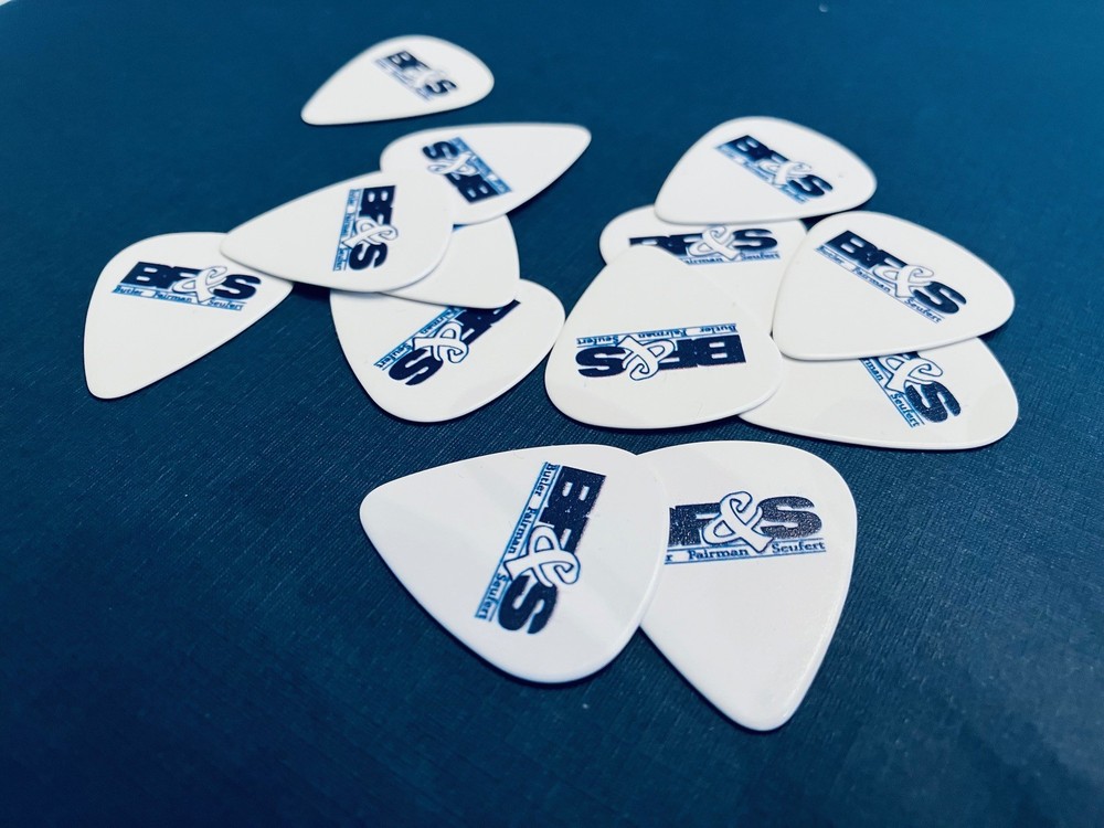 13 Imprinted BF&S Medium White Guitar Picks 351 Shape made by D'Andrea NOS