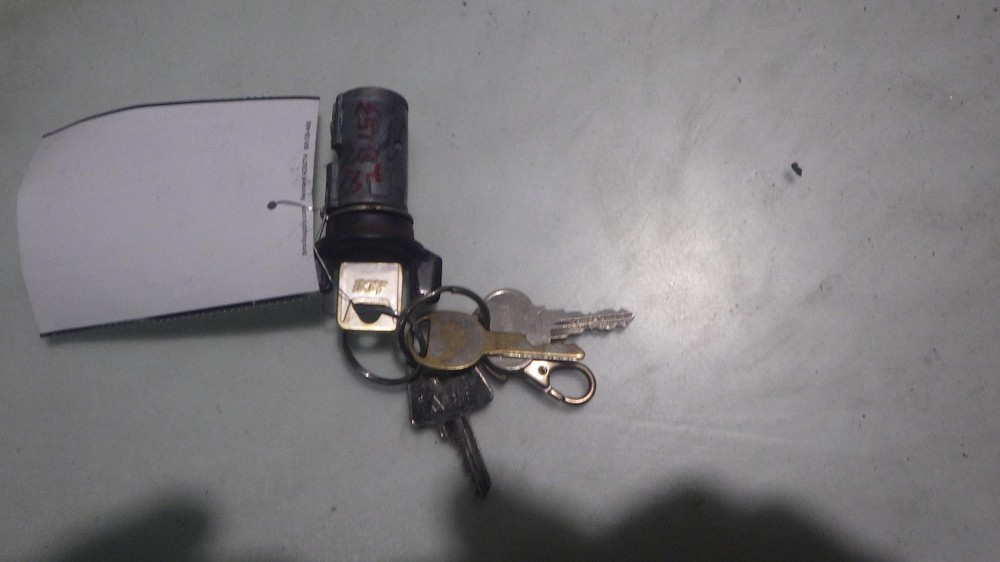 94 GMC 1500 PICKUP Ignition W/Key