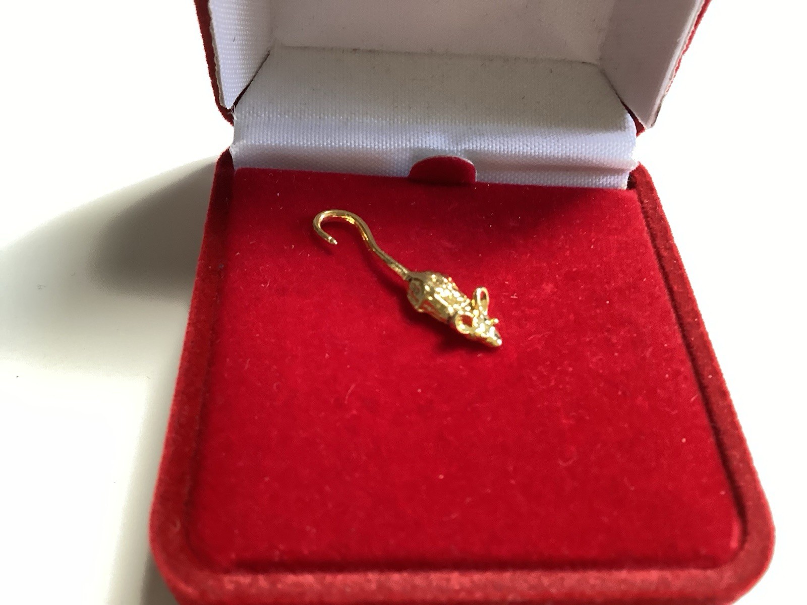 Tiny Bright Gold Tone Long Tail Mouse Pin Tie Tack 1” Vintage Free Shipping