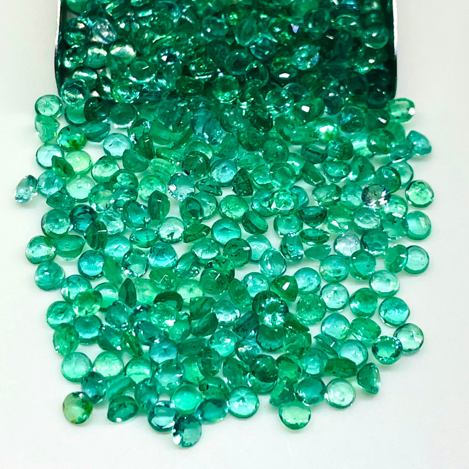 20 Pcs Natural Colombian Emerald 2.7mm Round Cut Loose Untreated Gemstones Lot