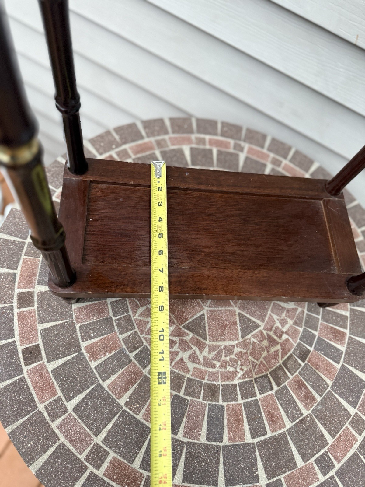 Vintage Bombay Company mahogany/brass umbrella stand W/faux bamboo. Missing Tray
