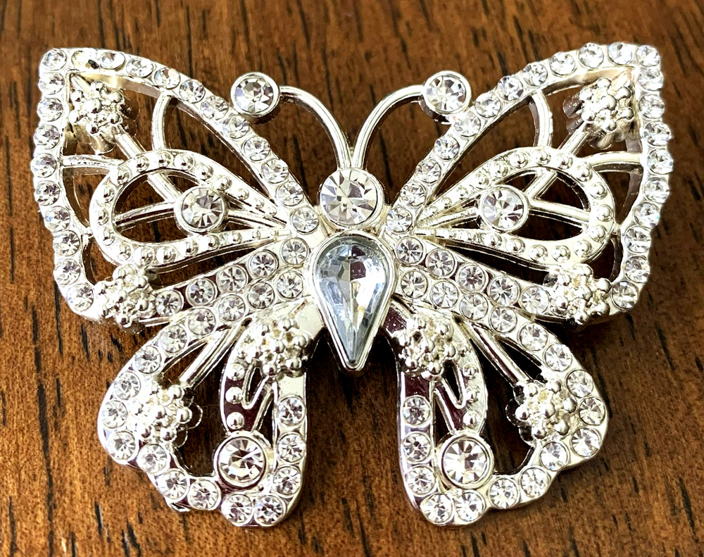 Stunning Extra Large Realistic Rhinestone Butterfly Button