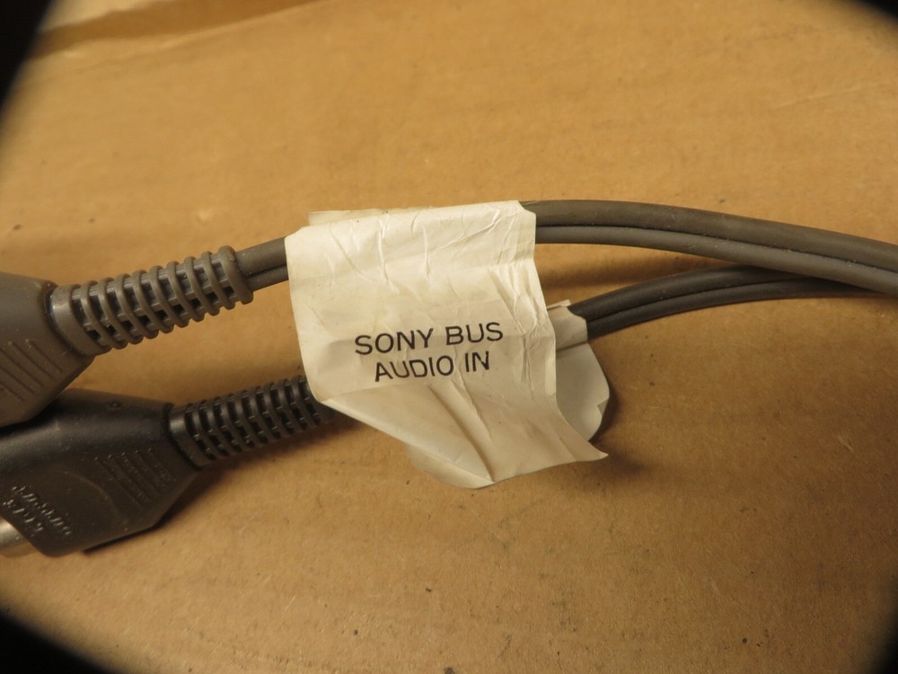 SONY AUDIO ADAPTER CABLE