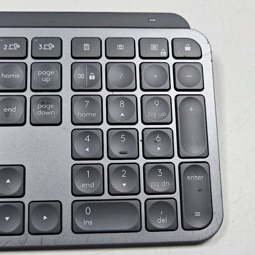 Logitech Bluetooth Keyboard YR0073 - Working, Bluetooth only, Used