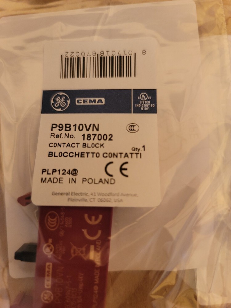 2 EA GE / CEMA P9B10VN Contact Block