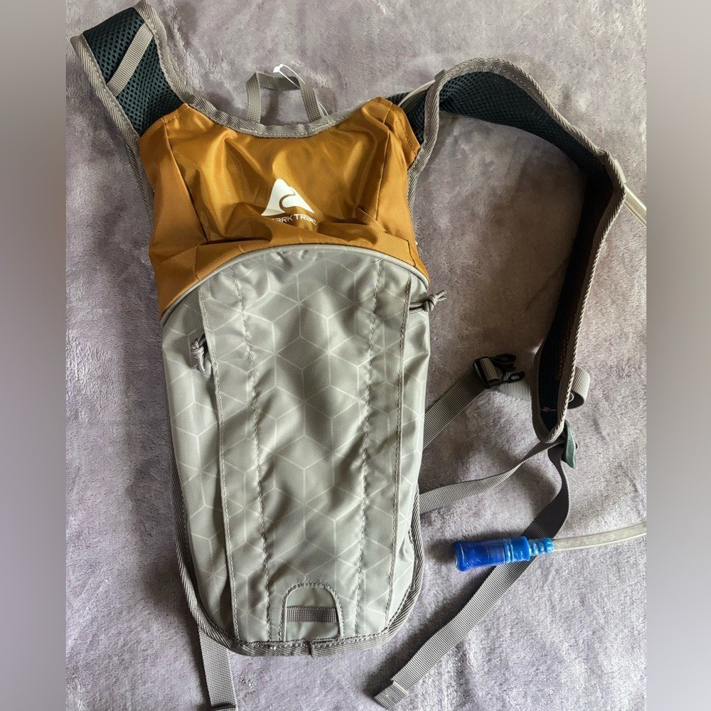 Ozark Trail Brown and Gray Backpack