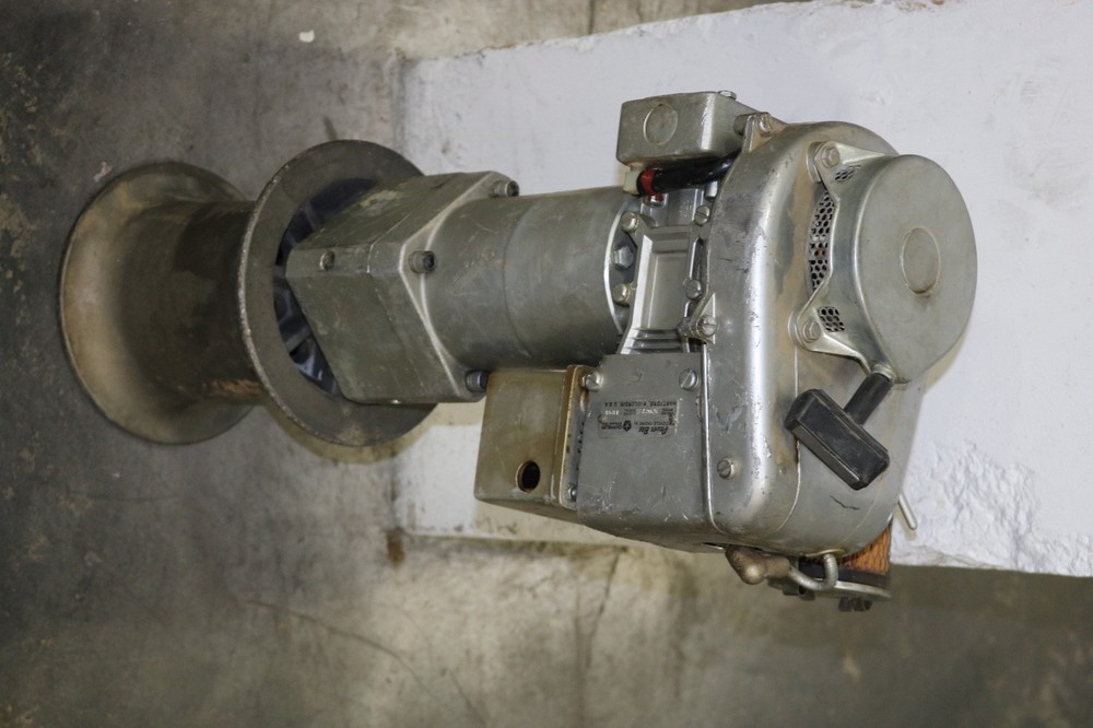 CHANCE 2070 GAS ROPE WINCH
