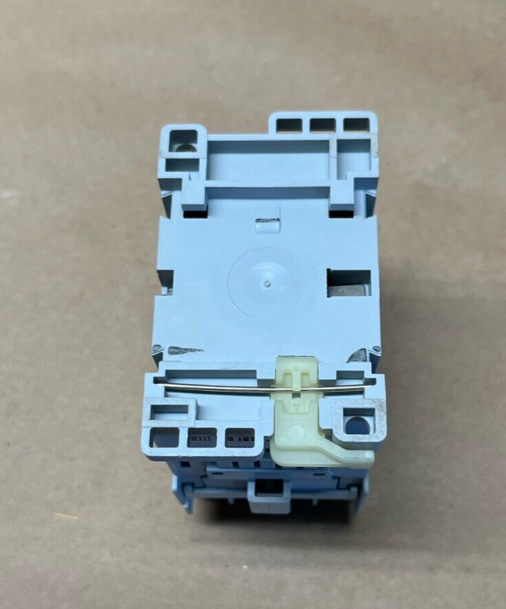 Allen-Bradley 100-C09*10 Contactor SER A