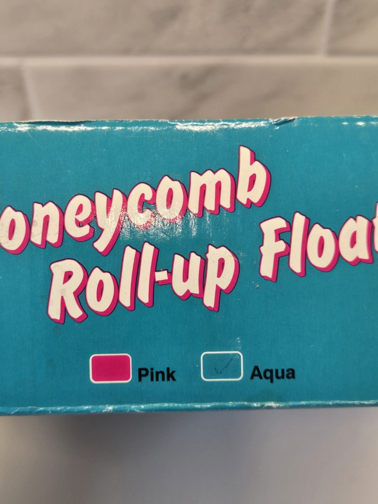 Vintage 1996 Sunco Honeycomb Roll-up Float Pool Float L-8288