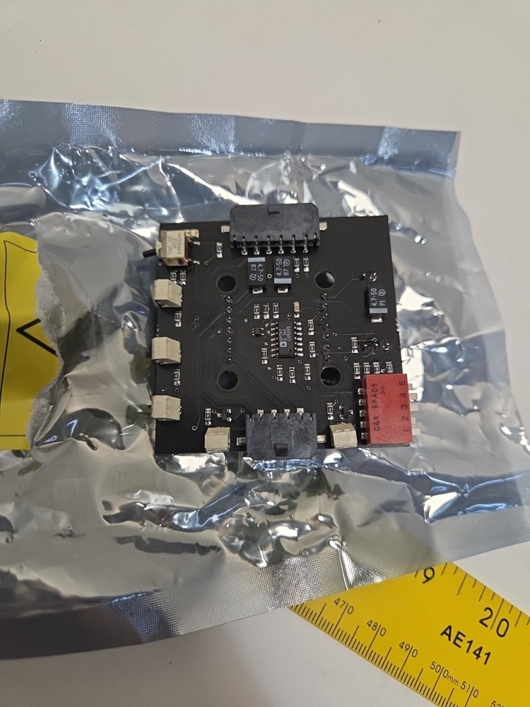 Wavelength Electronics WTC3293-00600-B Evaluation Board Version B (Board Only)