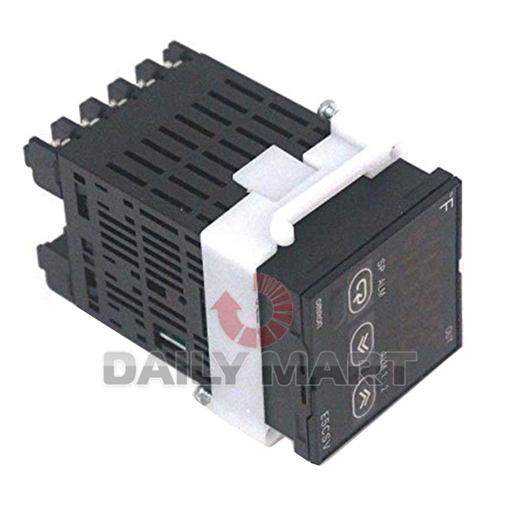 New In Box OMRON E5CSV-R1T Temperature Controller
