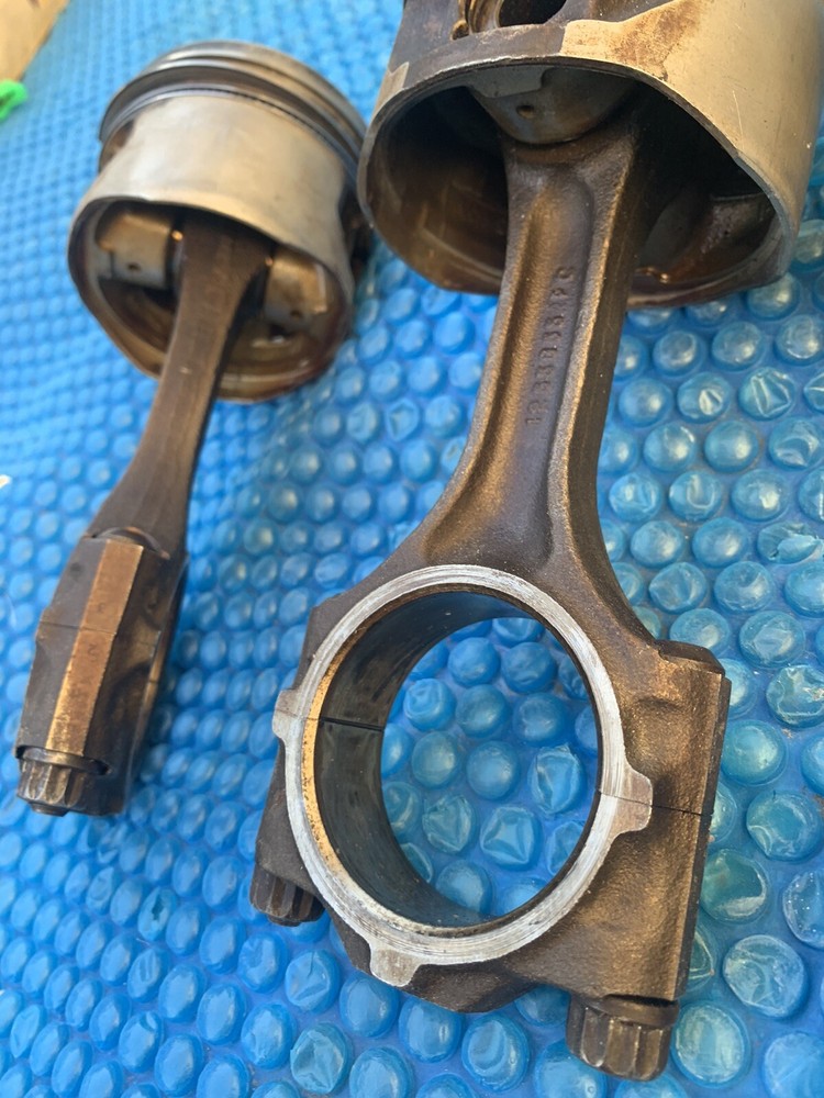 Saab 900C Hepolite Pistons, Connecting Rods. See Description For Specifications