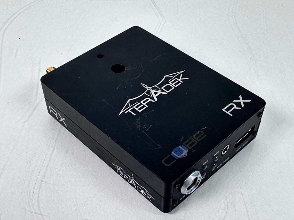 Teradek Cube 450 RX Wireless HDMI Video Decoder with 2.4G / 5.8G WiFi, mic input