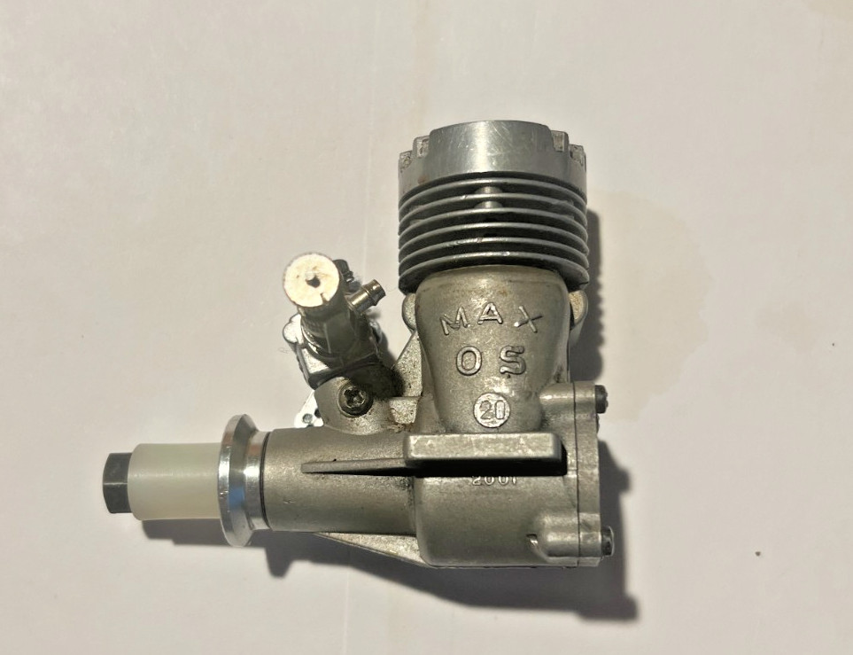 OS MAX 20 R/C ENGINE - CLASSIC  VINTAGE - COMPRESSION - NOTHING BROKEN