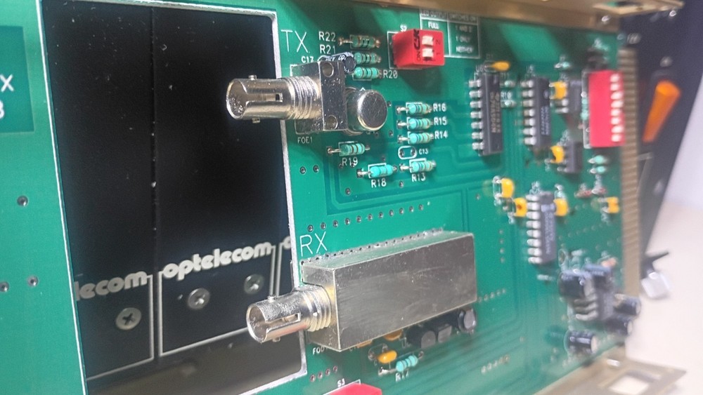 Optelecom System 5000AI Fiber Optic Mil-STD-1553 5MHz Ref. Clock