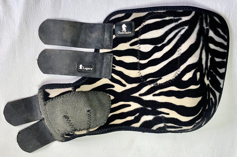 Classic Equine - Legacy Protective Boots CLS100, Front set, Medium, Zebra